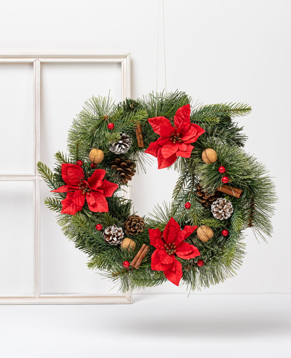 Ręcznie wykonany wianek świąteczny 40 cm, tradycyjna dekoracja drzwi na Boże Narodzenie.