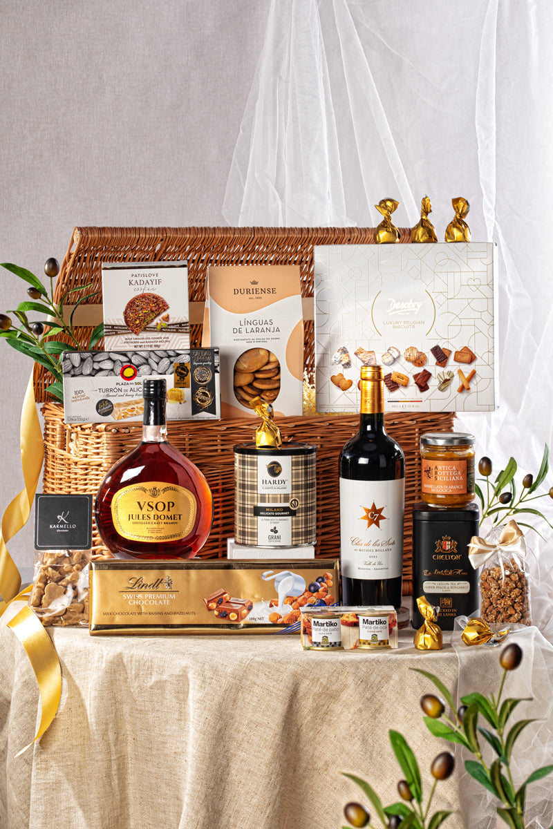 Ekskluzywny Kosz Prezentowy z Brandy i Winem - Prestiżowy Zestaw dla Lekarza lub Prezesa