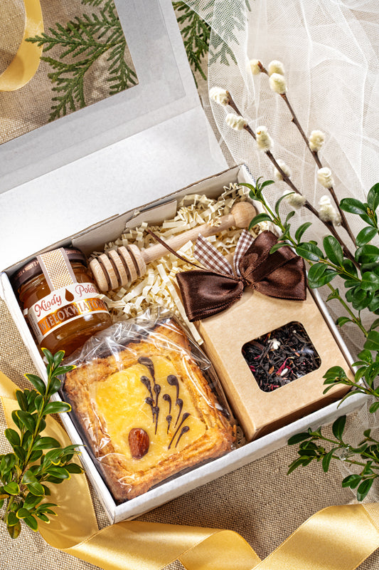 Zestaw Prezentowy Wielkanocny z Mazurkiem i Miodem - Pudełko z Okienkiem