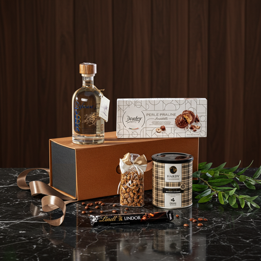 Luksusowy Zestaw Prezentowy z Wódką Dębowa i Kawą Hardy – Elegancki Upominek dla Niego