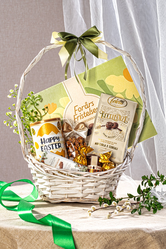 Kosz Prezentowy z Pralinami - Elegancki Upominek Wielkanocny