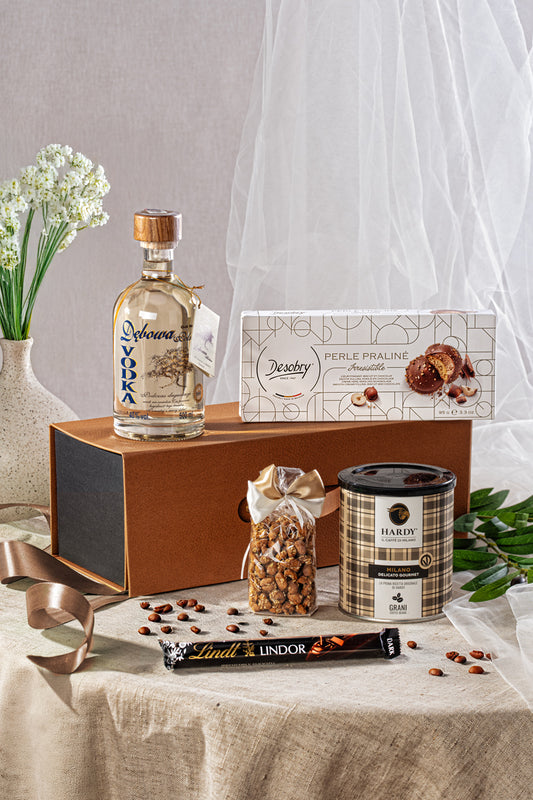 Luksusowy Zestaw Prezentowy z Wódką Dębowa i Kawą Hardy – Elegancki Upominek dla Niego