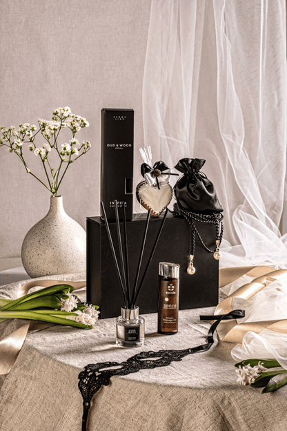 Zmysłowy Zestaw dla Par z Dyfuzorem Sandałowym i Olejkiem Waniliowym – Chwile Bliskości