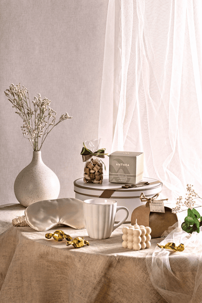 Ekskluzywny Zestaw Relaks i Harmonia z Herbatą i Świecą – Prezent na Imieniny