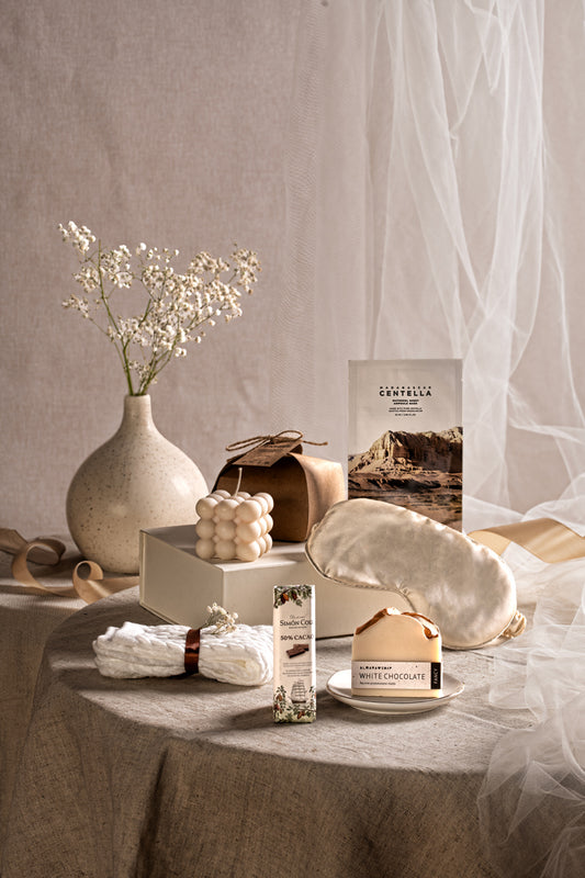 Luksusowy Zestaw Prezentowy dla Kobiety: Maska, Świeca, Czekolada – Chwila Relaksu i SPA