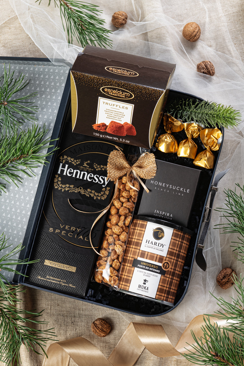 Luksusowy kosz prezentowy z koniakiem i kawą
