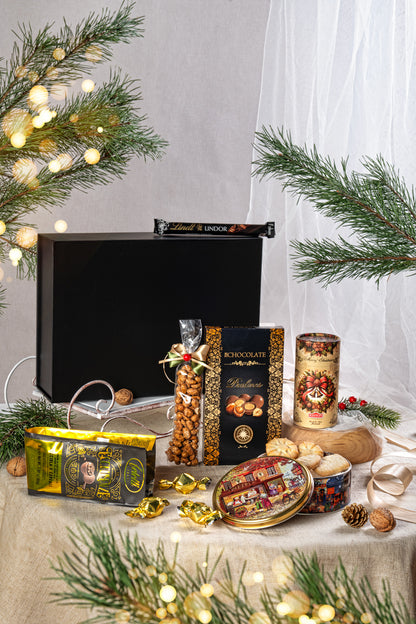 Elegancki  kosz prezentowy świąteczny z herbatą i czekoladą